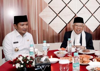 Pj Gubernur NTB Dampingi KH. Ma’ruf Amin Kunjungi Ponpes Qomarul Huda