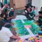 Suasana Rumah Kepala Dusun (Kadus) Medas Kepor di Desa Kayangan, Kecamatan Batulayar, Lombok Barat, Mendadak menjadi pusat perhatian. Lokasi tersebut menjadi tempat berlangsungnya Mediasi kasus Nikah atau kawin lari beda Agama