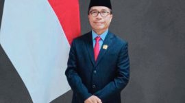 Ketua DPRD Kabupaten Dompu Ir Muttakun 