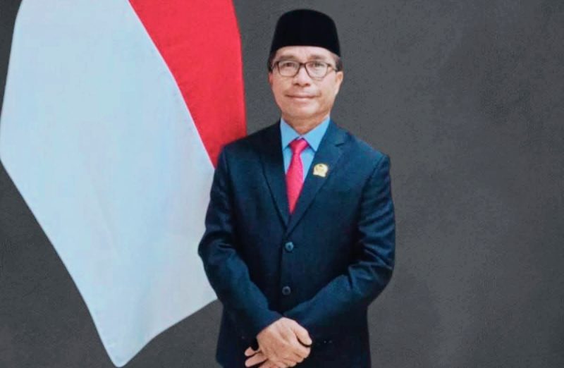 Ketua DPRD Kabupaten Dompu Ir Muttakun 