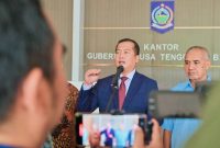 Gubernur NTB Dr.H.Lalu Muhamad Iqbal 