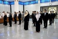 Menjelang penghujung tahun 2025, Pemerintah Kabupaten Lombok Barat (Lobar) kembali melakukan perombakan birokrasi. Sebanyak 17 Pejabat Pimpinan Tinggi Pratama (Eselon II) dimutasi sebagai dampak dari penggabungan (merger) lima Organisasi Perangkat Daerah (OPD).