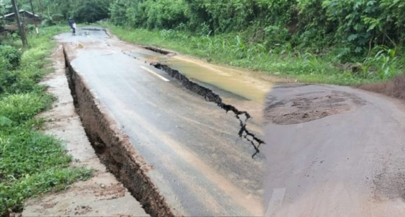 Kondisi Jalan Lintas Parado di kawasan Dam Pela, Kecamatan Parado, Kabupaten Bima, tampak mengalami keretakan cukup parah sepanjang sekitar 15 meter meski baru diaspal hotmix pada tahun lalu, sehingga mengganggu arus lalu lintas dan membahayakan pengguna jalan.