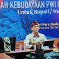 Wali Kota Mataram, H. Mohan Roliskana, saat menyampaikan presentasi di hadapan Dewan Juri. Ia resmi ditetapkan sebagai penerima Anugerah Kebudayaan Persatuan Wartawan Indonesia (PWI) Tahun 2026.
