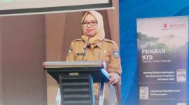 Kepala Bappeda Provinsi NTB, Baiq Nelly Yuniarti, saat membuka Lokakarya Inisiasi Pembentukan Forum Perempuan Penjaga dan Pengelola Hutan Indonesia (FP3HI) di Hotel Aston Inn, Selasa (13/1/2026).