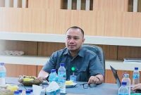 Kasi Penkum Kejati NTB, Efrien, menjelaskan alasan pelimpahan kasus gratifikasi DPRD NTB ke Kejari Mataram.