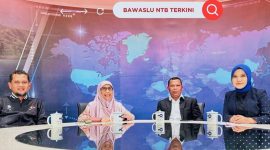 Anggota KPU Provinsi NTB Zuriati bersama Ketua Bawaslu NTB Itratip saat menjadi narasumber dalam dialog publik NTB Bicara yang disiarkan TVRI NTB, membahas wacana pemilihan kepala daerah oleh DPRD, Senin (19/1/2026).