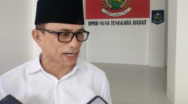 Pimpinan Komisi IV DPRD Provinsi NTB Hasbullah Muis Konco
saat dimintai keterangan usai memimpin rapat bersama Dinas PUPR NTB di Gedung DPRD NTB, Mataram, Kamis (22/01/2026)