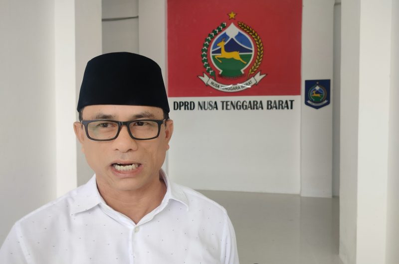 Pimpinan Komisi IV DPRD Provinsi NTB, Hasbullah Muis Konco, usai memimpin rapat bersama Dinas Pekerjaan Umum dan Permukiman NTB di Gedung DPRD NTB, Mataram, Kamis (22/01/2026).