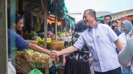 Gubernur NTB Lalu Muhamad Iqbal meninjau Pasar Mandalika, memastikan stok cabai dan bahan pokok aman jelang Ramadan