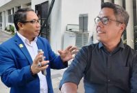 Anggaran DPRD NTB, Muhamad Aminurlah (kiri), bersama Koordinator Tim Percepatan Gubernur NTB, Adhar Hakim (kanan)