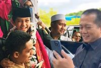 Gubernur NTB Lalu Muhamad Iqbal saat video call dengan qari cilik asal Bima, Muhammad Zian Fahrezi, memberikan apresiasi atas prestasi juara internasional, Kamis (12/2/2026).