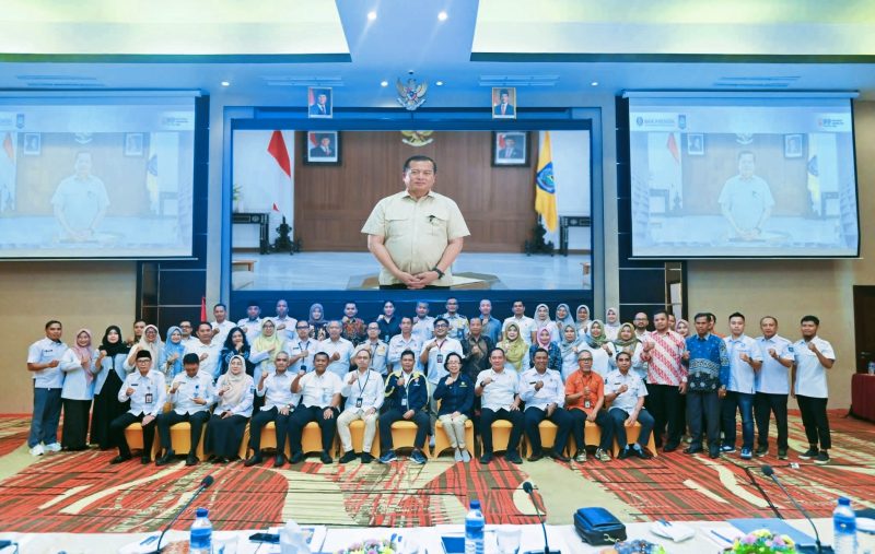 Gubernur NTB memimpin Rapat Koordinasi Pengendalian Inflasi bersama TPID dan perangkat daerah untuk menjaga stabilitas harga pangan menjelang HBKN.