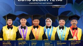Enam Guru Besar Tetap Universitas Mataram (Unram) yang resmi dikukuhkan melalui Sidang Senat Terbuka, yakni Prof. Ir. Aluh Nikmatullah, M.Agr.Sc., Ph.D.; Prof. Hendry Sakke Tira, S.T., M.T., Ph.D.; Prof. Dr. Ir. Lukman HY, M.P.; Prof. Dr. Dra. Hj. Mukmin Suryatni, M.M.; Prof. Dr. Syamsul Bahri, S.Si., M.Si.; dan Prof. Dr. Widodo Dwi Putro, S.H., M.Hum., Rabu (11/2/2026) di Rektorat Unram.
