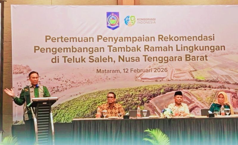 Asisten I Setda Provinsi NTB, Dr. H. Fathul Gani, M.Si., saat membuka High Level Meeting Pengembangan Tambak Ramah Lingkungan di Teluk Saleh, di Prime Park Hotel dan Convention Lombok, Kamis (12/2/2026).