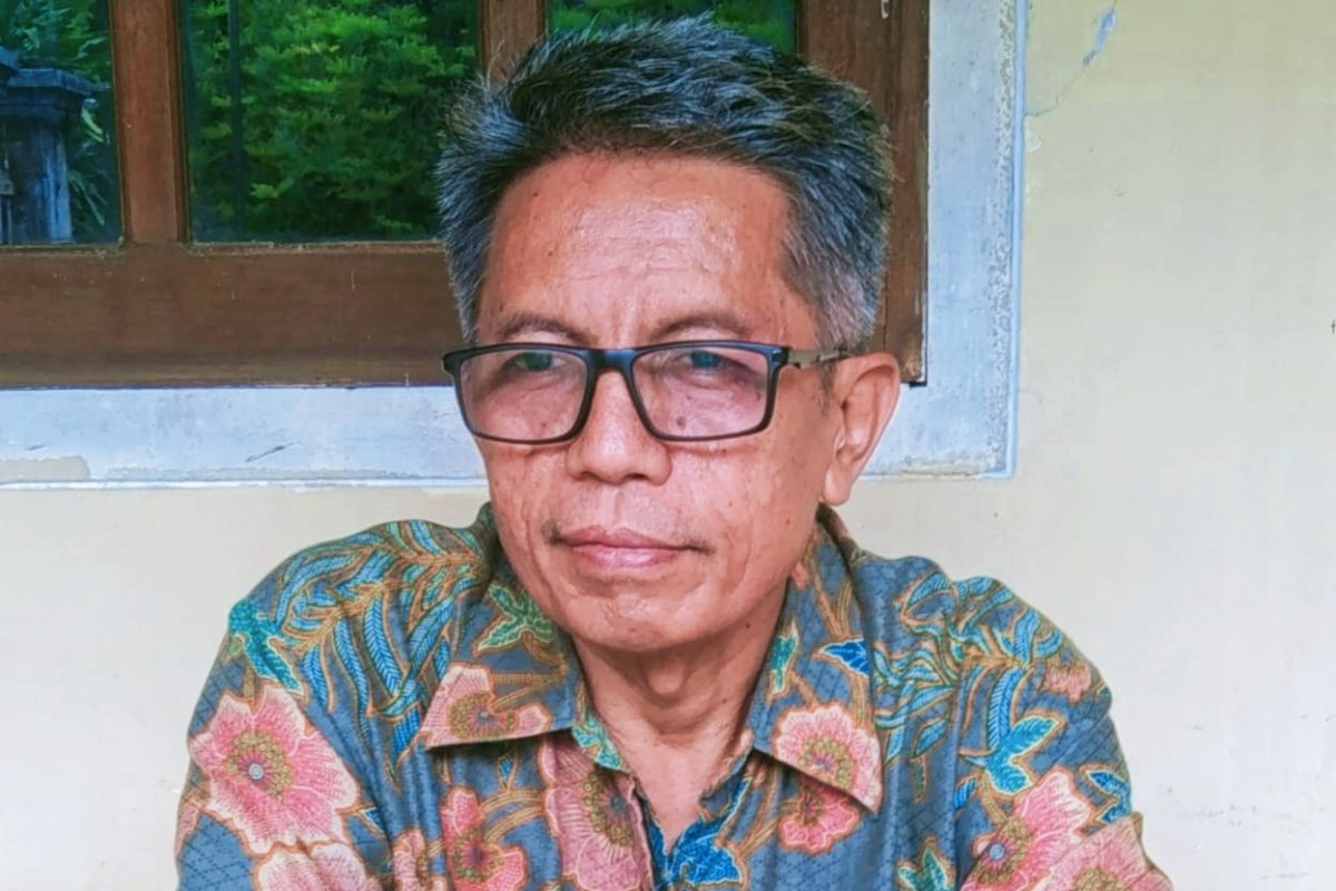 Inspektur Kabupaten Bima Iwan Setiawan saat memberikan keterangan terkait kendala efisiensi anggaran yang mempengaruhi pengawasan dan penindakan di OPD serta pemerintah desa.