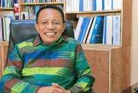 Assosiate Professor Dr. Iwan Harsono, SE., M.Ec (Dosen Pascasarjana Universitas Mataram, Alumni University of New England, Armidale, Australia)