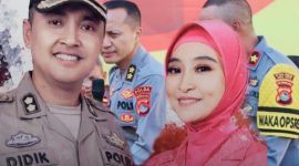 Eks Kapolres Bima Kota Didik Putra Kuncoro bersama istrinya, Miranti Afriana, serta Pelaksana Harian (Plh) Kapolres Bima Kota 