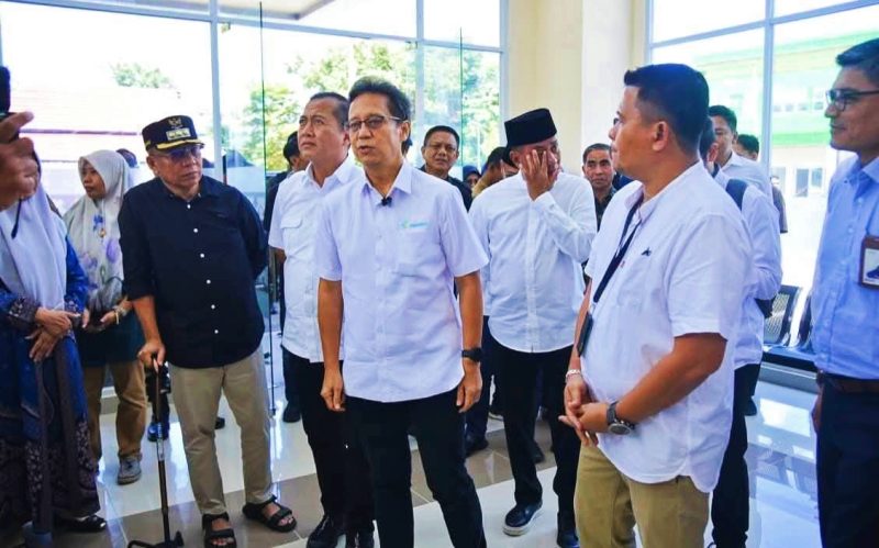 Menteri Kesehatan RI Budi Gunadi Sadikin bersama Gubernur NTB Lalu Muhamad Iqbal meninjau langsung progres pembangunan dan kesiapan layanan di RSUD Kota Bima, Jumat (27/2/2026).