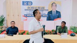 Anggota DPR RI H. Mori Hanafi memberikan materi sosialisasi 4 Pilar Kebangsaan kepada 120 peserta di Kota Bima, Selasa (10/2/2026), untuk memperkuat persatuan dan mencegah perpecahan masyarakat.