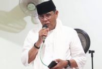 Bupati Sumbawa Syarafuddin Jarot saat Safari Ramadan di Masjid Syamsul Falah Desa Moyo Mekar, Kecamatan Moyo Hilir, menyampaikan upaya Pemkab Sumbawa mengejar proyek strategis nasional meski anggaran daerah dipangkas Rp500 miliar.