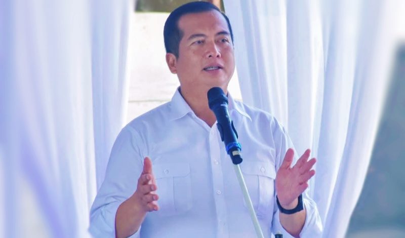 Gubernur NTB Lalu Muhamad Iqbal saat memberikan arahan kepada siswa SMKN 1 Kopang terkait program investasi BOSDA dan subsidi sertifikasi keahlian.