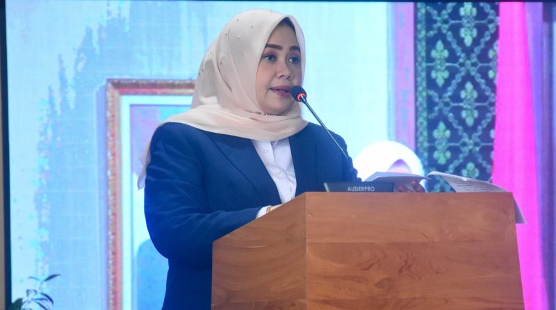 Wakil Gubernur NTB Indah Dhamayanti Putri menghadiri rapat pembahasan Raperda perubahan Perda Pajak Daerah dan Retribusi Daerah di Kantor Gubernur NTB, Senin (9/3/2026).