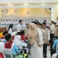 Wakil Gubernur NTB Hj. Indah Dhamayanti Putri melepas jemaah haji Kloter 4 asal Kabupaten Bima di Asrama Haji Lombok.