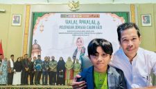 Ketua RKB Pulau Lombok bersama Wakil Gubernur NTB dan Qori cilik juara internasional serta ribuan warga Bima saat menghadiri Halalbihalal RKBPL di Auditorium UIN Mataram, Minggu (19/4/2026).