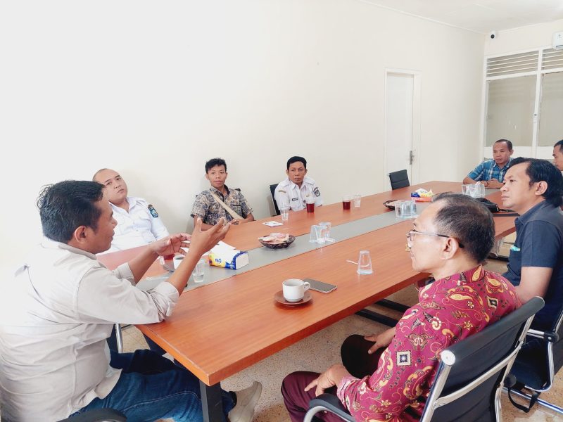 Kunjungan audiensi mahasiswa dan dosen FISIPol Universitas 45 Mataram ke kantor PWI NTB dalam rangka penguatan pembelajaran jurnalistik dan kerja sama akademik.