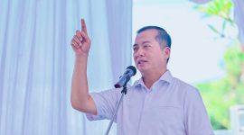 Gubernur NTB Lalu Muhamad Iqbal memberikan sambutan pada puncak peringatan HPN 2026 yang digelar PWI NTB di Mataram.