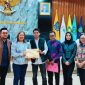 Foto Bersama usai Rapat koordinasi Komite II DPD RI bersama pemerintah pusat dan daerah membahas percepatan pembangunan jalan di Langgudu Selatan, Kabupaten Bima.
