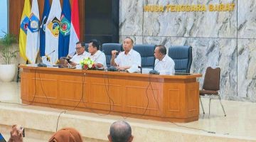 Ketua KONI NTB Mori Hanafi saat memimpin rapat koordinasi bersama pengprov cabang olahraga di Gedung Sangkareang, Kantor Gubernur NTB.