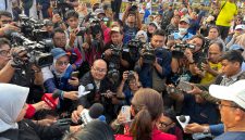 Ketua Dewan Pers, Komaruddin Hidayat, saat menyampaikan pernyataan dalam peringatan World Press Freedom Day 2026 di Jakarta.