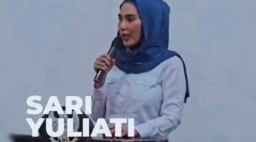 Pimpinan DPR RI Sari Yuliati saat melaksanakan reses, menyampaikan sambutan, dan menyerahkan bantuan akses air bersih serta stimulan perbaikan rumah kepada warga di Lombok Tengah.