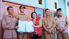 Peresmian perpustakaan SDN Sowa yang sebelumnya terbengkalai sejak 2012 usai direvitalisasi oleh YAPPIKA dan YISA Ambalawi di Kecamatan Soromandi, Kabupaten Bima.