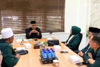 Terlihat Ketua DPW PBB NTB Nadirah bersama jajaran pengurus saat melakukan audiensi dengan KPU Provinsi NTB di Mataram. Pertemuan tersebut membahas dinamika kepengurusan partai, perkembangan regulasi kepemiluan pasca putusan Mahkamah Konstitusi, serta kesiapan menghadapi tahapan Pemilu 2029.