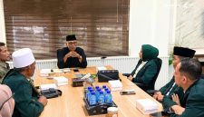 Terlihat Ketua DPW PBB NTB Nadirah bersama jajaran pengurus saat melakukan audiensi dengan KPU Provinsi NTB di Mataram. Pertemuan tersebut membahas dinamika kepengurusan partai, perkembangan regulasi kepemiluan pasca putusan Mahkamah Konstitusi, serta kesiapan menghadapi tahapan Pemilu 2029.