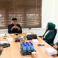 Terlihat Ketua DPW PBB NTB Nadirah bersama jajaran pengurus saat melakukan audiensi dengan KPU Provinsi NTB di Mataram. Pertemuan tersebut membahas dinamika kepengurusan partai, perkembangan regulasi kepemiluan pasca putusan Mahkamah Konstitusi, serta kesiapan menghadapi tahapan Pemilu 2029.