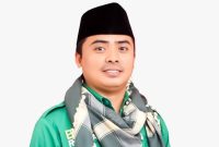 Terlihat Ketua Komisi I DPRD NTB Moh Akri saat memberikan keterangan terkait pelunasan utang RSUP NTB. Ia meminta Pemerintah Provinsi NTB menjadikan keberhasilan tersebut sebagai momentum untuk meningkatkan kualitas pelayanan kesehatan bagi masyarakat.