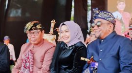 Terlihat Anggota DPRD NTB Lalu Arif Rahman Hakim bersama sejumlah anggota DPRD NTB lainnya. 