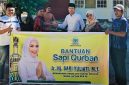 Ketua Umum Partai Golkar Bahlil Lahadalia bersama Wakil Ketua DPR RI Sari Yuliati menyalurkan bantuan sapi kurban untuk masyarakat NTB pada momentum Hari Raya Idul Adha 1447 Hijriah.