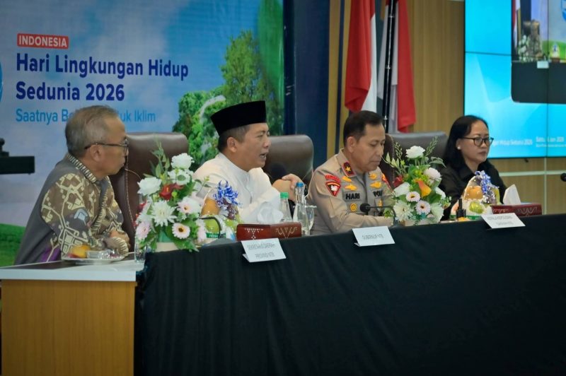 Gubernur NTB Lalu Muhamad Iqbal mengikuti peringatan Hari Lingkungan Hidup Tahun 2026 dan menyampaikan capaian penanaman lebih dari satu juta pohon di NTB sebagai bagian dari dukungan terhadap Gerakan Indonesia ASRI dan penguatan ketahanan iklim daerah.