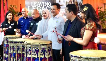 Gubernur NTB, Menteri Pemuda dan Olahraga, dan jajaran penyelenggara memukul beduk saat peluncuran resmi MotoGP Mandalika 2026 di Jakarta sebagai tanda dimulainya Pertamina Grand Prix of Indonesia 2026.