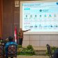 Kepala BSSN menyampaikan paparan terkait lonjakan ancaman siber dalam forum keamanan digital di Universitas Mataram.