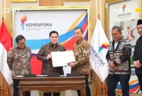 Gubernur NTB Lalu Muhamad Iqbal bersama jajaran Pemerintah Provinsi NTB mengikuti rapat strategis usai terbitnya SK Menpora yang menetapkan NTB, NTT dan DKI Jakarta sebagai tuan rumah PON XXII Tahun 2028.