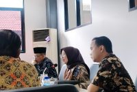 Ketua DPRD NTB Baiq Isvie Rupaeda memimpin Rapat Dengar Pendapat (RDP) bersama Kemenag, aparat penegak hukum, akademisi, MUI, dan pemerhati perempuan serta anak membahas maraknya kasus kekerasan seksual di NTB.