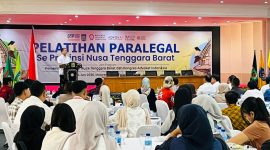 Gubernur NTB Lalu Muhamad Iqbal membuka Pelatihan Paralegal yang menjadi bagian dari Gerakan 1.000 Paralegal di Graha Bhakti Praja Kantor Gubernur NTB, diikuti 200 peserta dari berbagai daerah di Nusa Tenggara Barat.