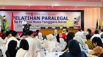 Gubernur NTB Lalu Muhamad Iqbal membuka Pelatihan Paralegal yang menjadi bagian dari Gerakan 1.000 Paralegal di Graha Bhakti Praja Kantor Gubernur NTB, diikuti 200 peserta dari berbagai daerah di Nusa Tenggara Barat.