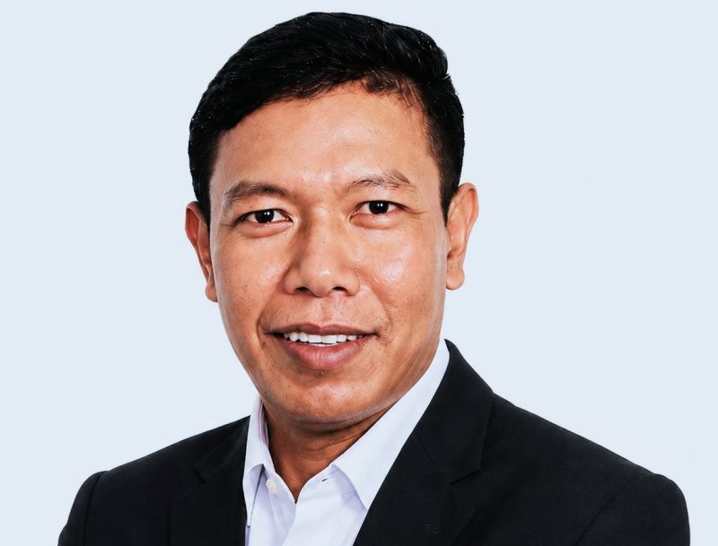 Tokoh Muda Nasional asal Bima, Razikin, menyampaikan gagasan penggunaan nama Provinsi Nusa Tenggara Tengah sebagai alternatif nomenklatur daerah otonom baru di Pulau Sumbawa yang dinilai lebih inklusif dan representatif.